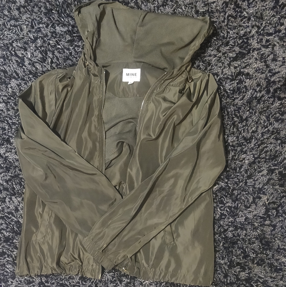 Green lightweight jacket